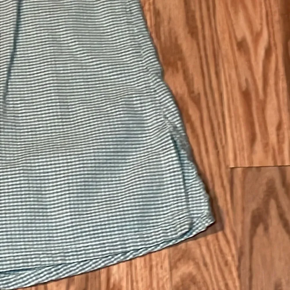 Sleeveless Button Up Maternity Shirt - Picture 7 of 7
